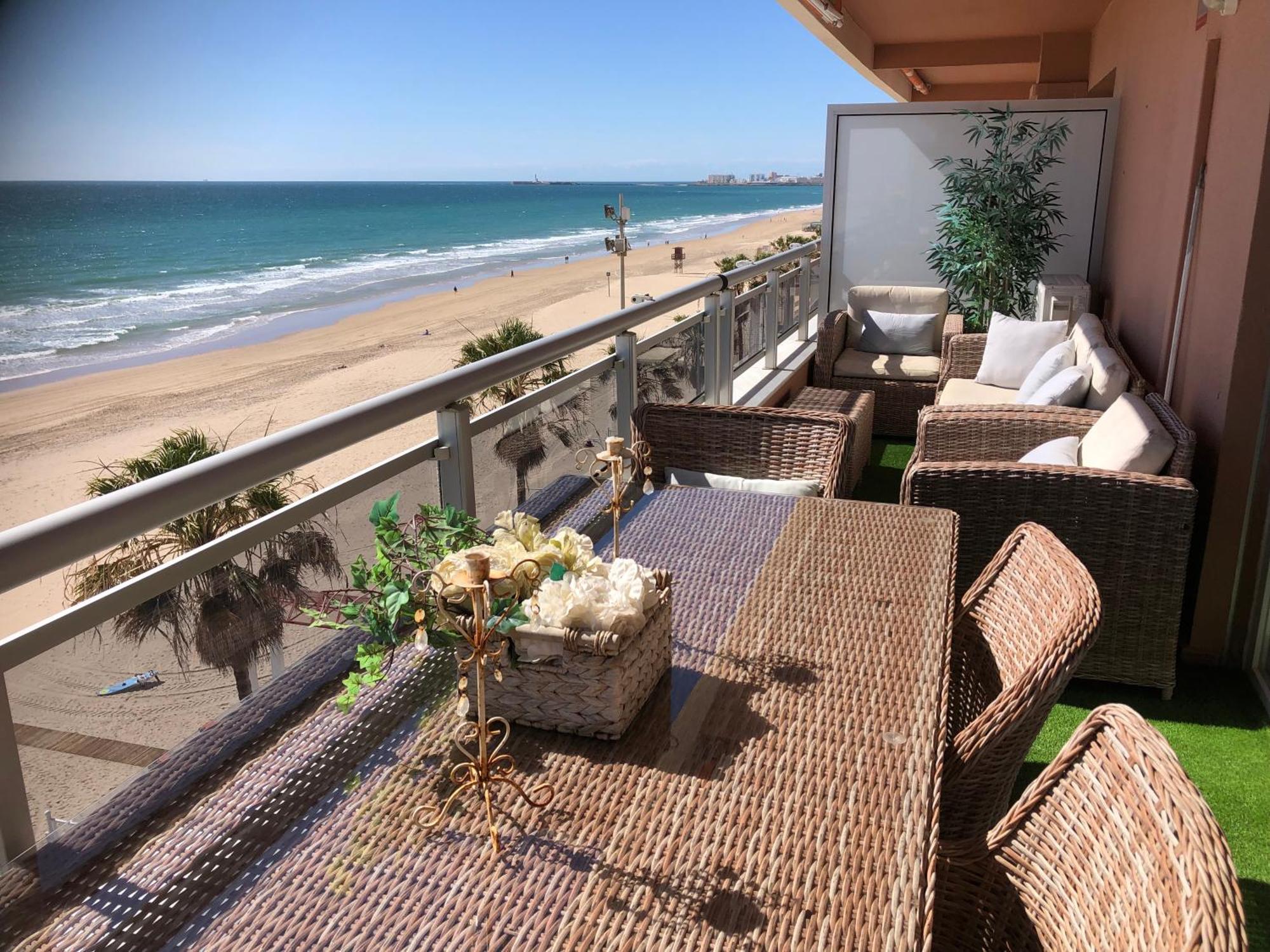Luxury Oceanfront Triplex In Cadiz Apartment Exterior foto
